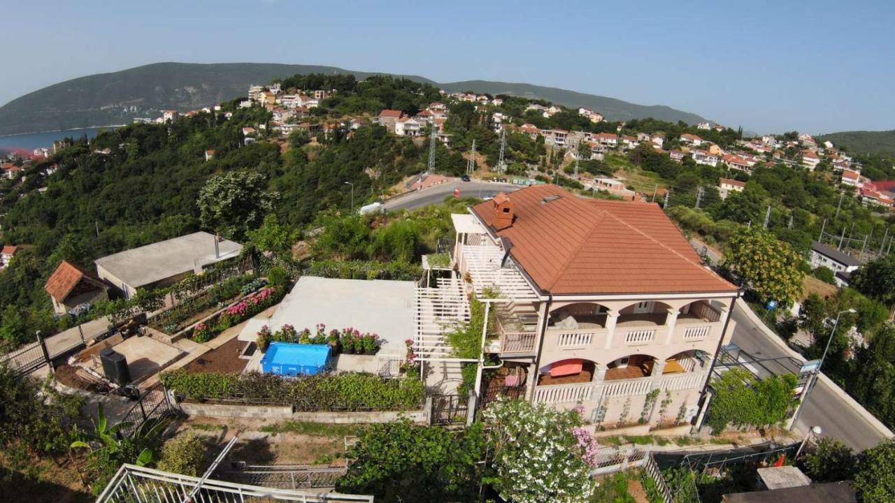 Apartments Popadic With Parking Herceg Novi Exterior photo